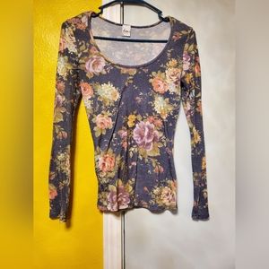 Kirra Floral Long Sleeve Top (Gray/ Multi Colore)